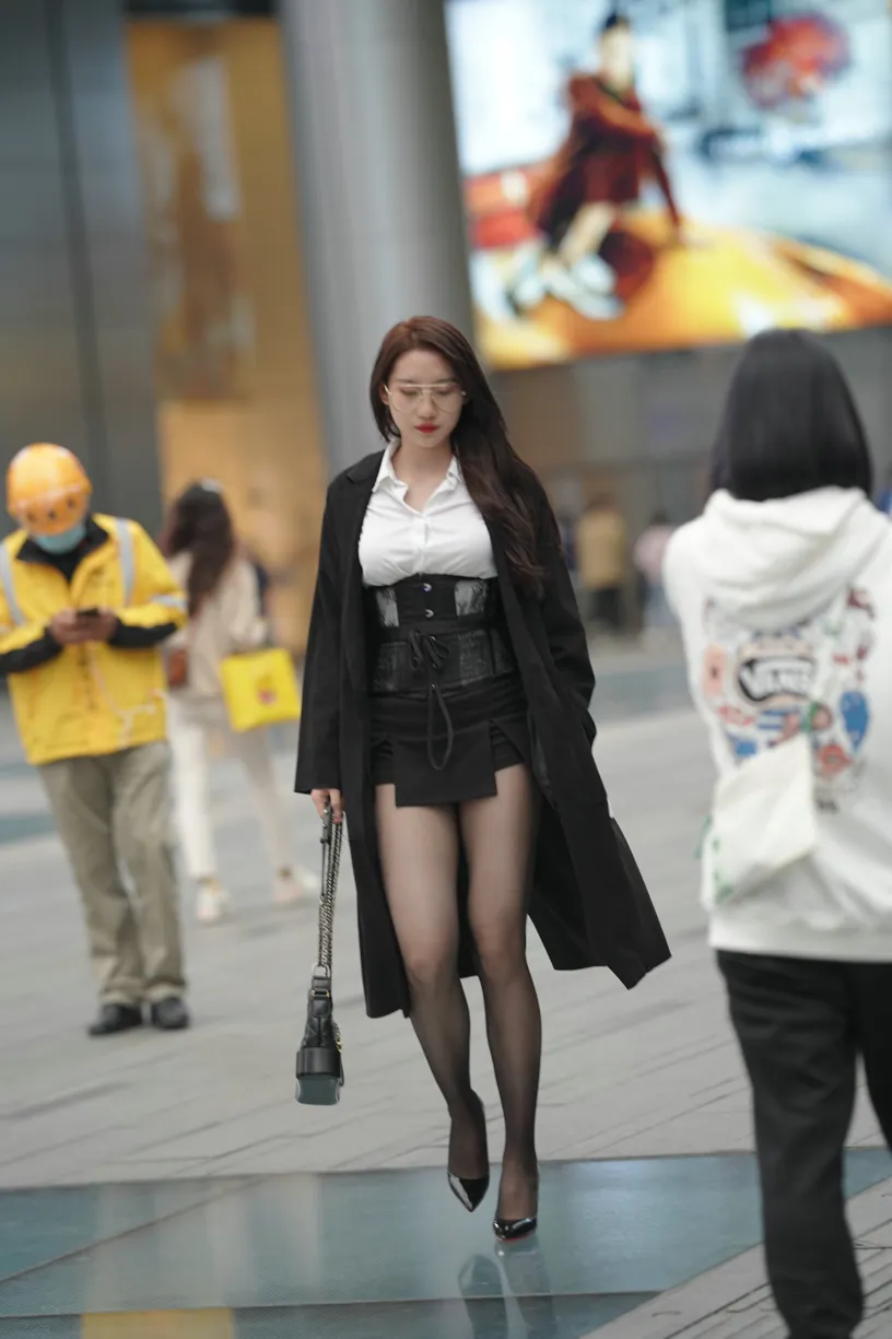 [Mzsock] NO.160 Long legs in black stockings street photography#[105P]-2